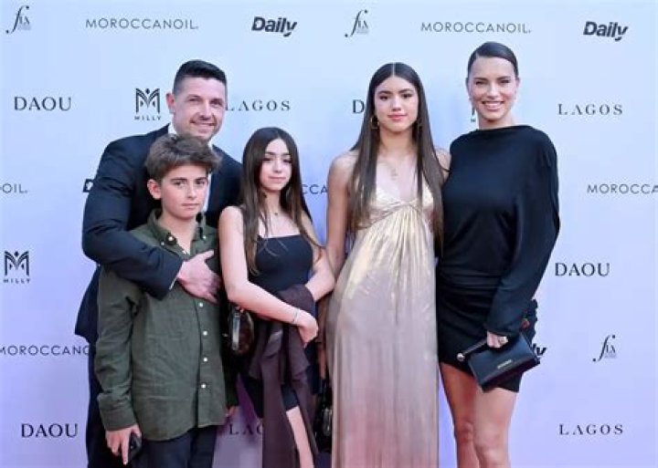 Adriana Lima's Daughter Valentina: A Glimpse into Their Special Bond